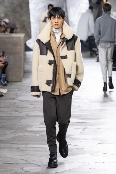Look 37